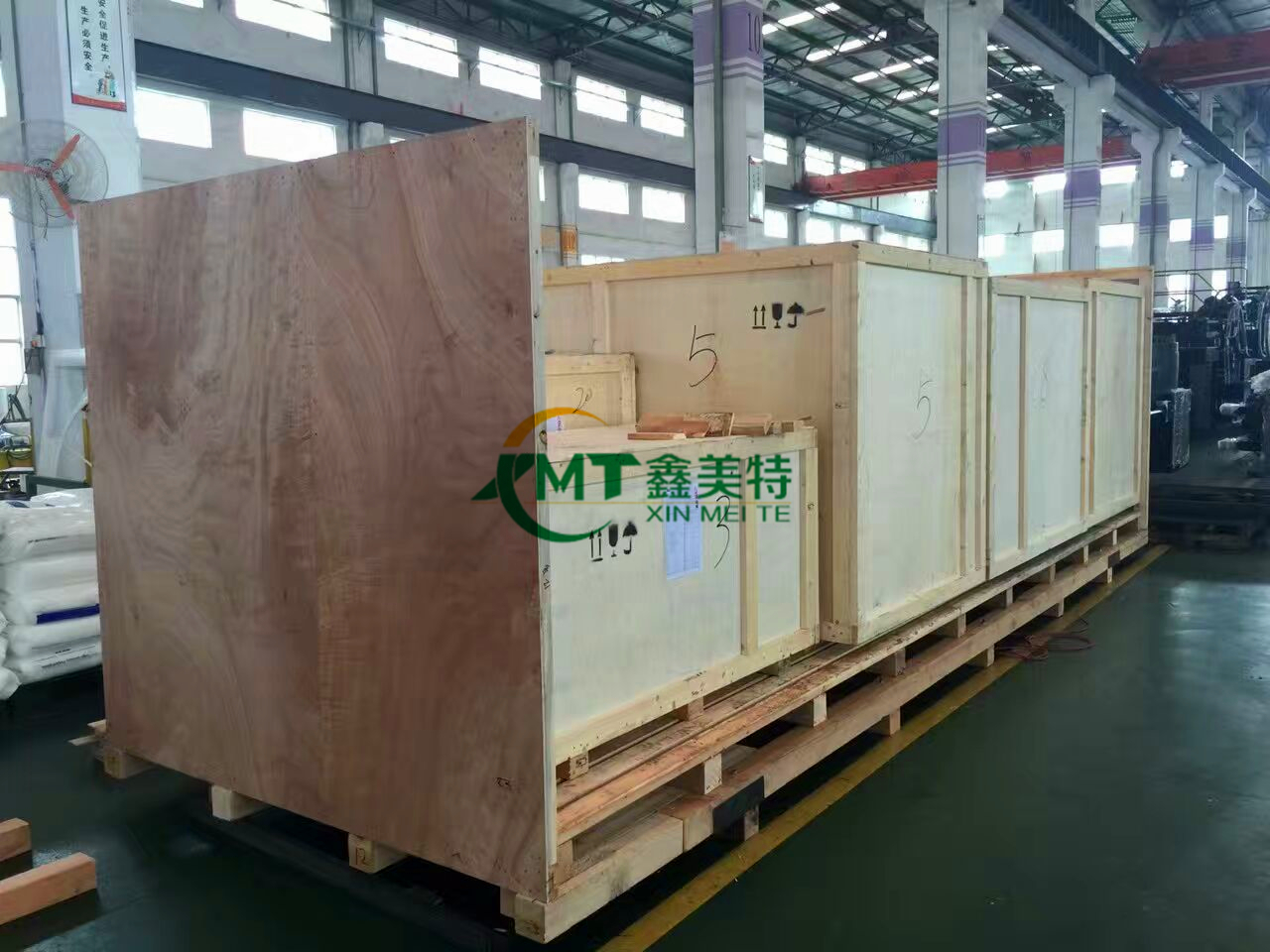 <a href=http://www.xiaoh21.com.cn target=_blank class=infotextkey>ľb</a>